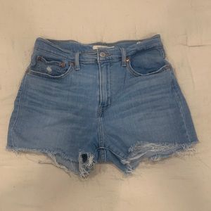 Levi’s denim shorts